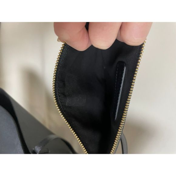 Alexander McQueen Gold Skull Black Leather Shopper Travel Tote Bag - Picture 10 of 13